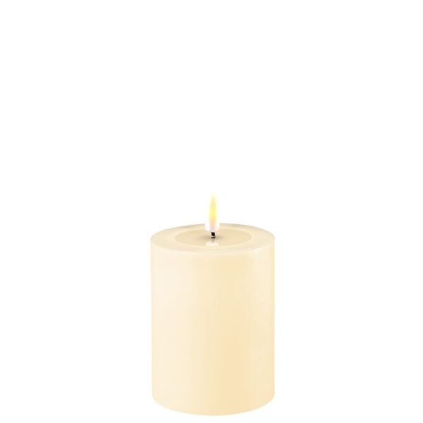 Cream indoor Led Candle 7.5x10 cm
